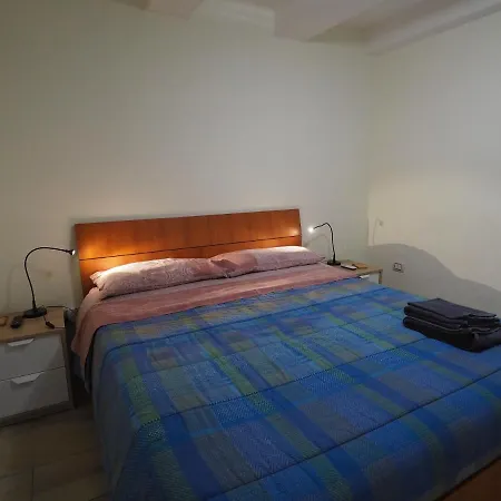 Domus Toledo Неаполь